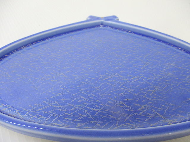 陶器　結び盛り皿　青の模様